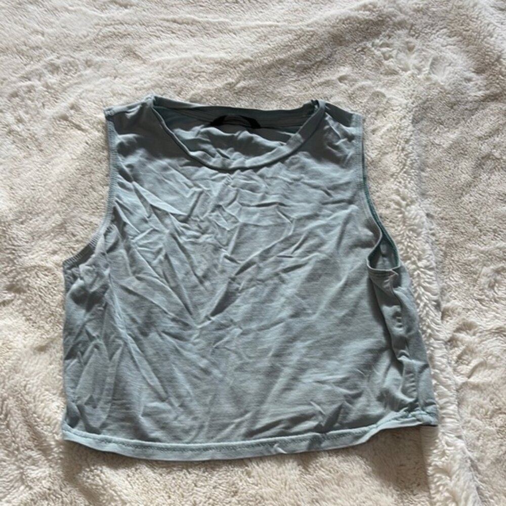 💜 SHEIN green crop top size small